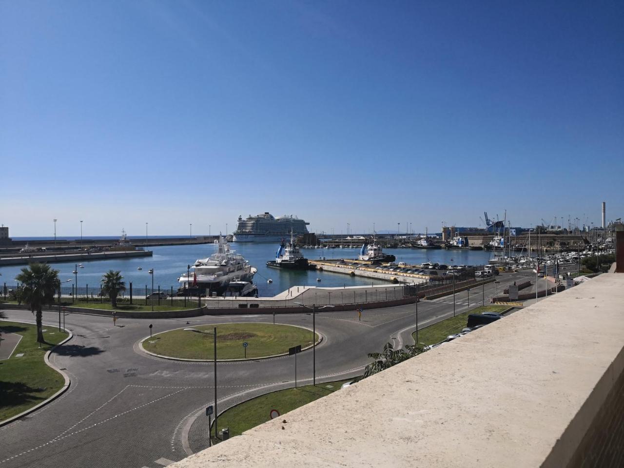 Casa Cavallotti - Modern Apartment Between Train Station And Port شيفيتافيكْيا المظهر الخارجي الصورة